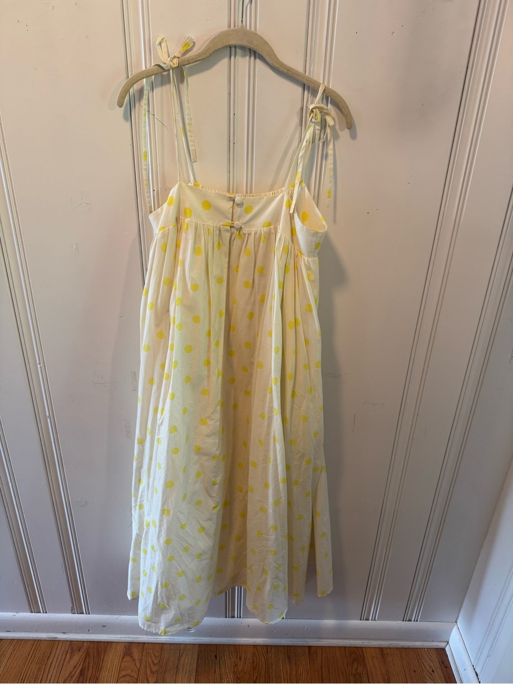 Whit Two Cream Dress With Yellow Polka Dots View 3